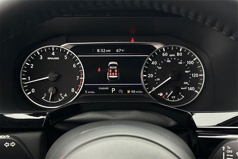 New 2025 Nissan Pathfinder SVImage 22