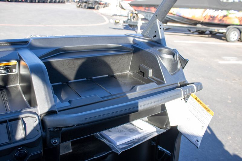 NEW 2026 CAN-AM DEFENDER MAX DPS HD7 Image 18