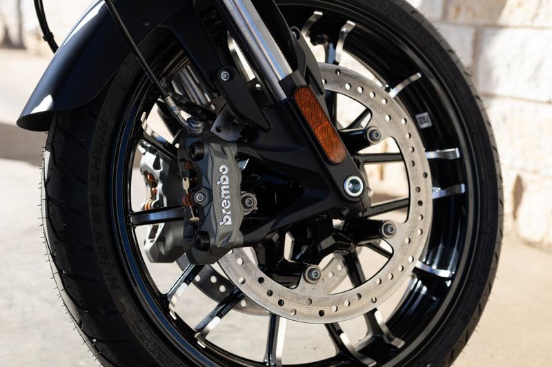 2025 Indian Motorcycle SPORT CHEIF BLACK SMOKE Image 11