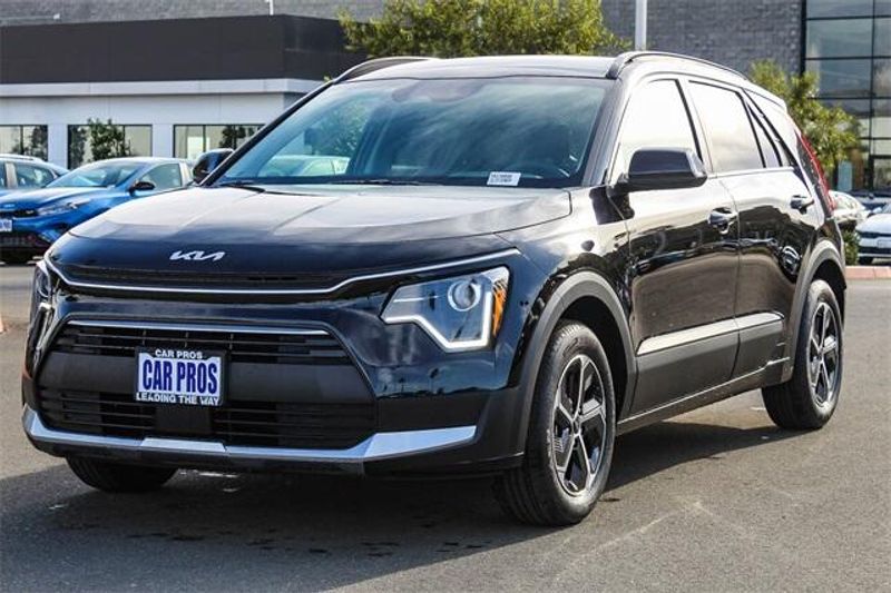 2025 Kia Niro EXImage 12