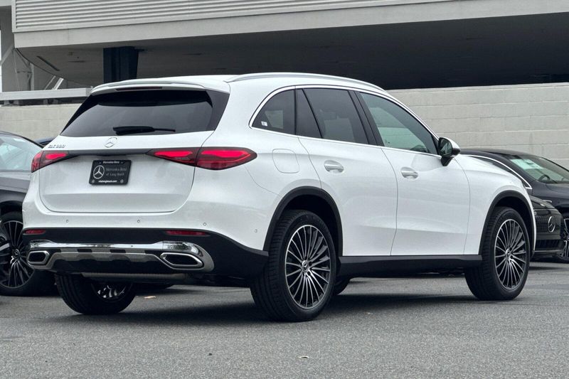 New 2027 Mercedes-Benz GLC-Class GLCGLC 300Image 4