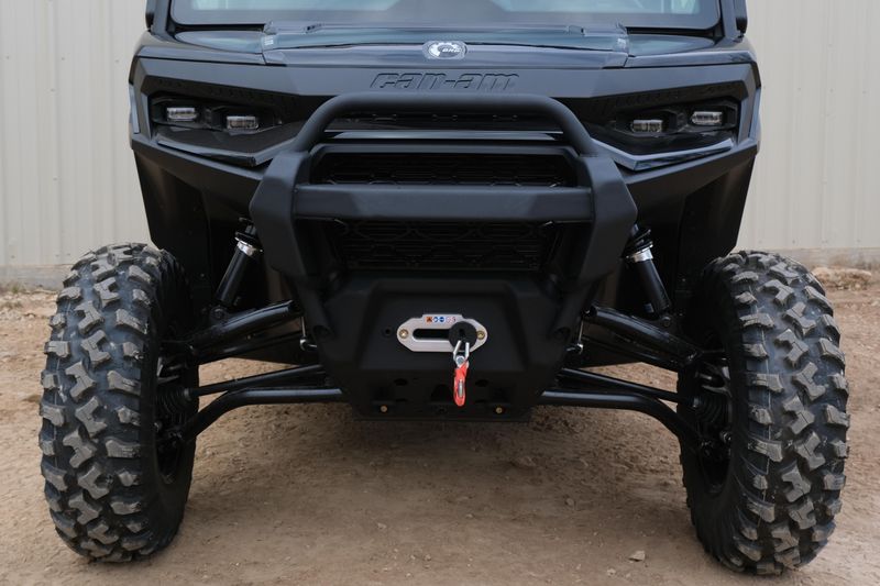 NEW 2026 CAN-AM DEFENDER MAX XT CAB HD11 WITH 1025 INCH TOUCHSCREEN Image 9