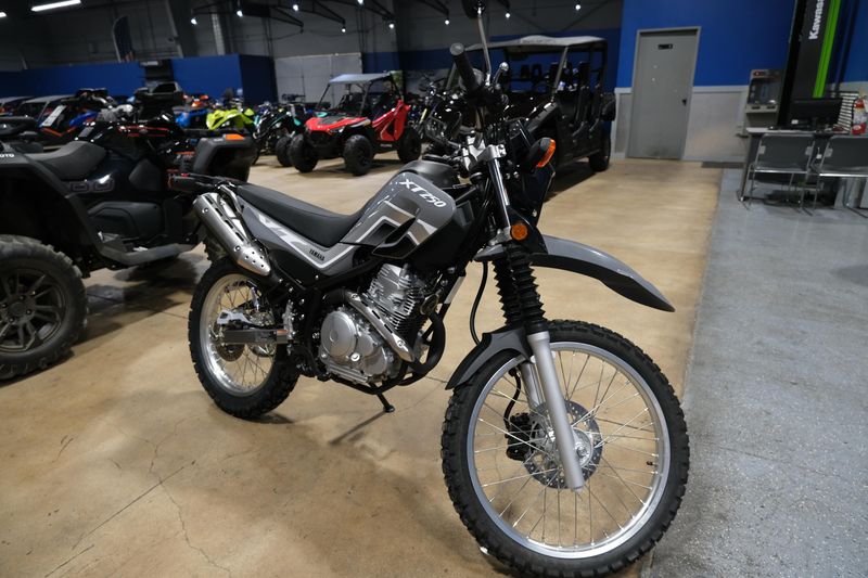 2025 YAMAHA XT250 RADICAL GRAY in a RADICAL GRAY exterior color. Family PowerSports (877) 886-1997 familypowersports.com 