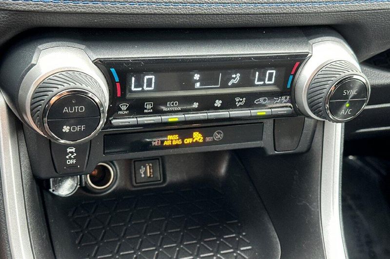 Used 2023 Toyota RAV4 Hybrid SEImage 19