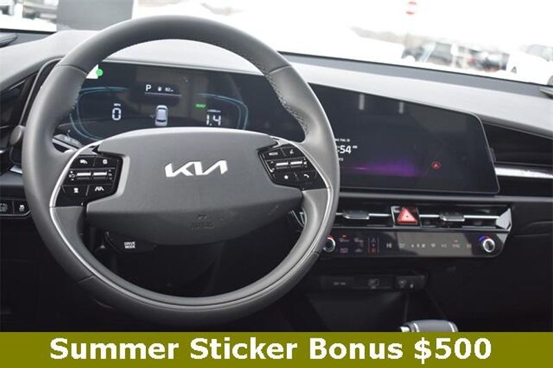 2025 Kia Niro EXImage 18