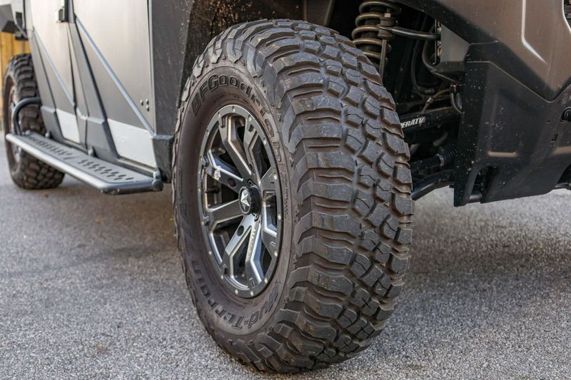 USED 2025 POLARIS RANGER CREW XP 1000 PREMIUM Image 14