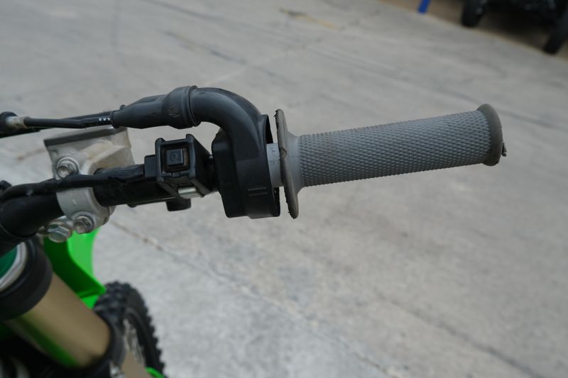 USED 2025 KAWASAKI KX 250 Image 9