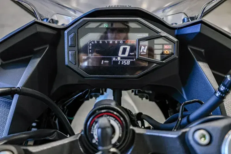 2025 Kawasaki NINJA 500 ABS Image 11