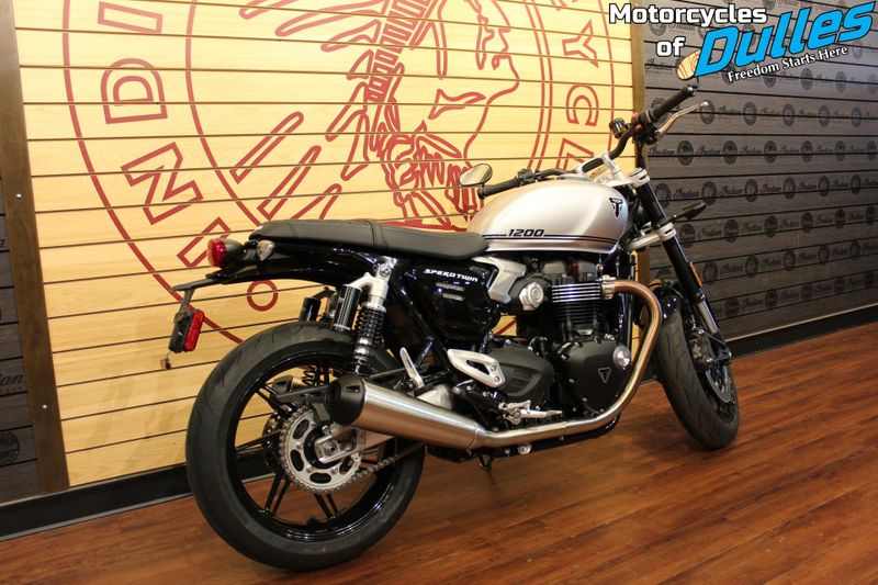 New 2025 Triumph Speed Twin 1200 Image 8