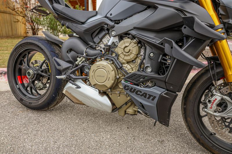 USED 2023 DUCATI STREETFIGHTER V4 Image 14
