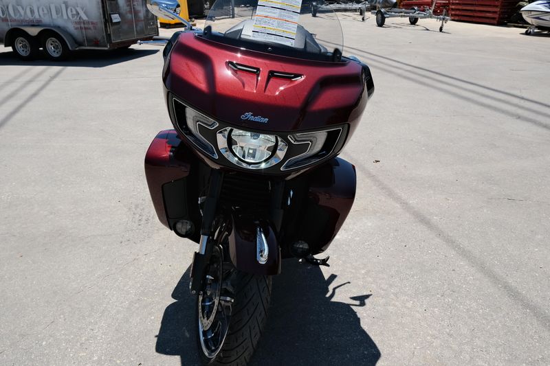 NEW 2025 INDIAN MOTORCYCLE PURSUIT LIMITED Image 8