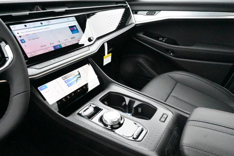 2025 Wagoneer S LimitedImage 29