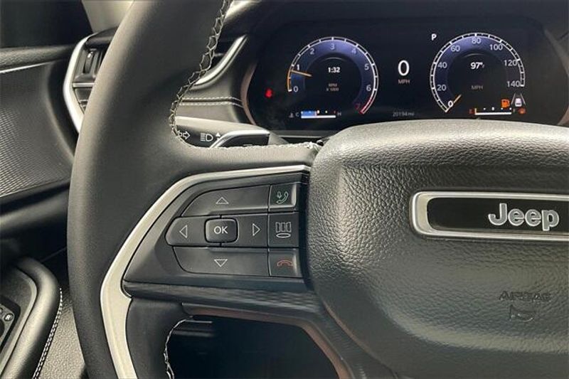 2023 Jeep Grand Cherokee LaredoImage 18