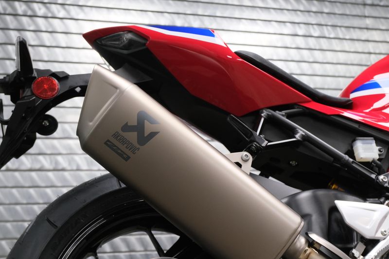NEW 2026 HONDA CBR1000RRR FIREBLADE SP Image 17