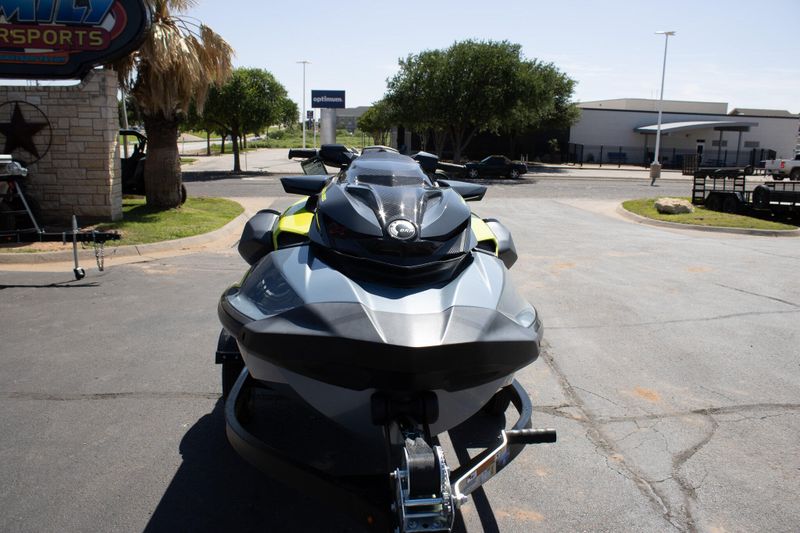 NEW 2025 SEADOO RXPX 325 WITH SOUND SYSTEM Image 6