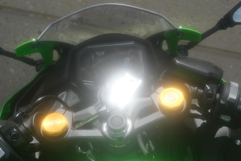 2025 Kawasaki NINJA ZX4RR ABS KRT EDITION ABS LIME GREEN AND EBONY AND PEARL BLIZZARD WHITE Image 13