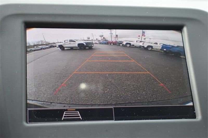 Used 2023 Chevrolet Equinox LTImage 30