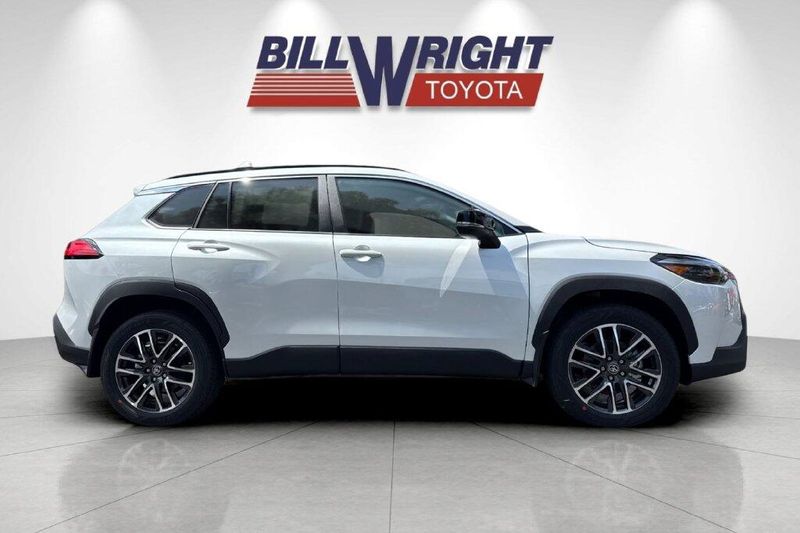 New 2026 Toyota Corolla Cross XLEImage 2
