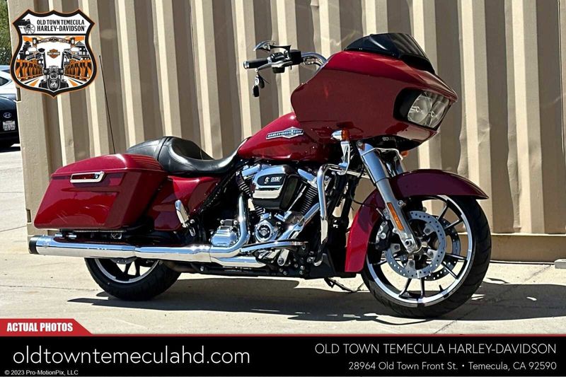 2021 Harley-Davidson Road Glide in a BILLIARD RED exterior color. BMW Motorcycles of Temecula – Southern California (951) 506-6903 bmwmotorcyclesoftemecula.com 