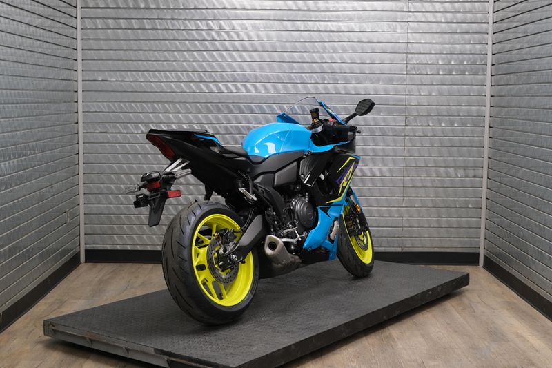 NEW 2026 YAMAHA YZFR7 Image 3