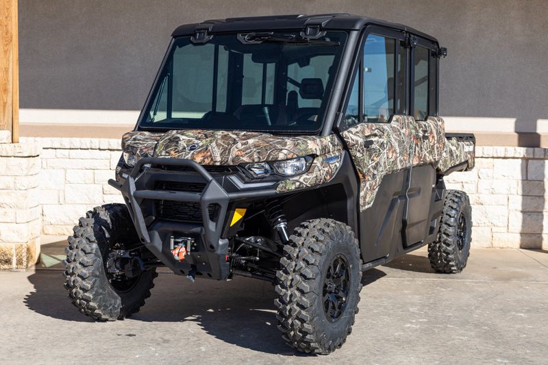 2024 Can-Am TINTED DEFENDER MAX LIMITED HD10 WILDLAND CAMOImage 7