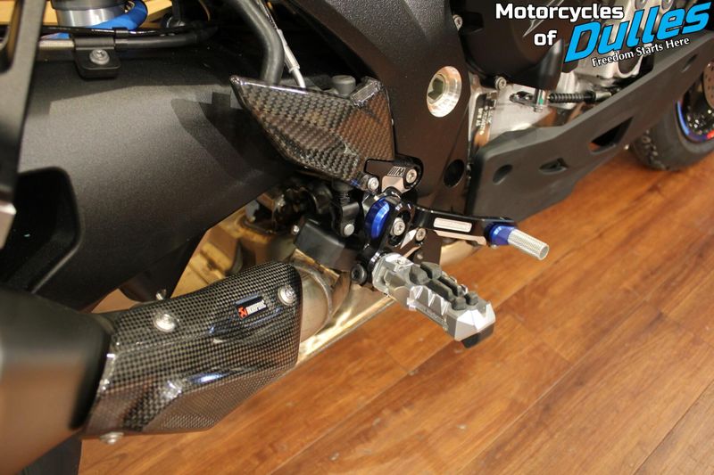 New 2026 BMW M1000XR Image 9