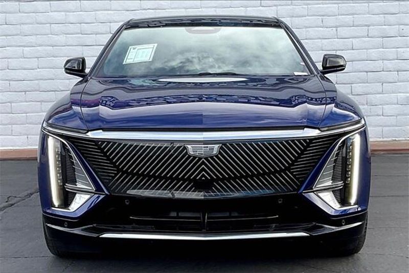 2024 Cadillac Lyriq Tech photo 2