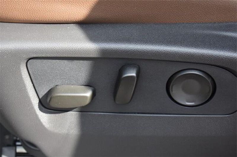 New 2026 Chevrolet Tahoe High CountryImage 33