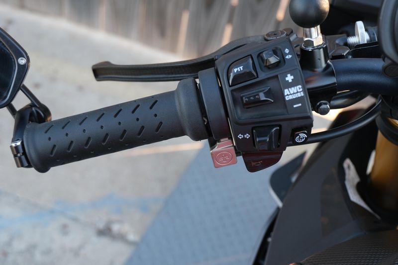 USED 2020 APRILIA TUONO V4 1100 FACTORY Image 25