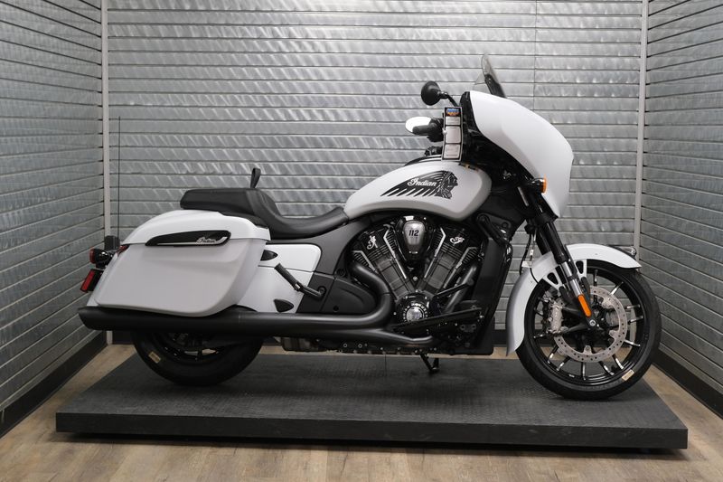 NEW 2025 INDIAN MOTORCYCLE CHIEFTAIN POWERPLUS DARK HORSE Image 2