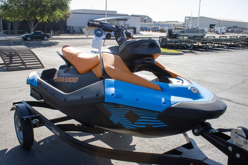 NEW 2026 SEADOO SPARK TRIXX FOR 3 90HP WITH SOUND SYSTEM Image 3