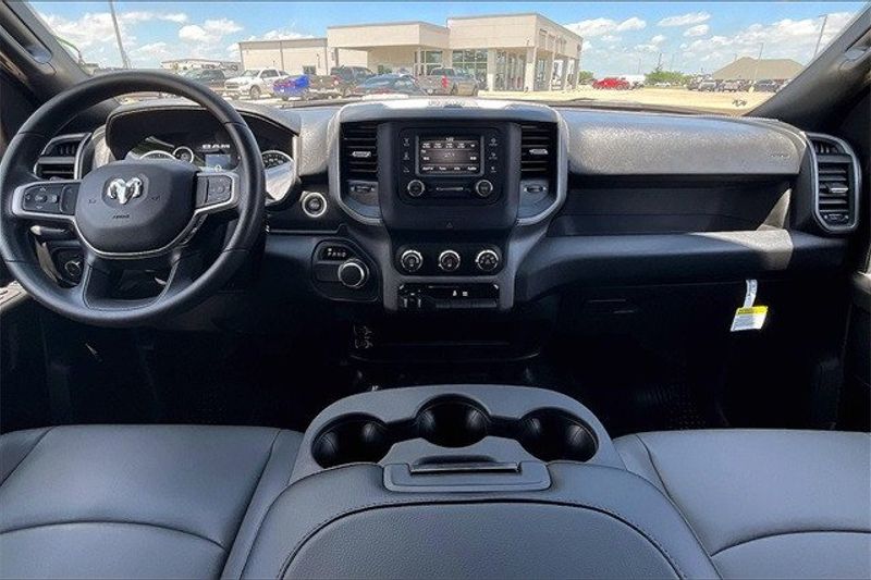 2024 RAM 3500 Tradesman Crew Cab 4x4 8