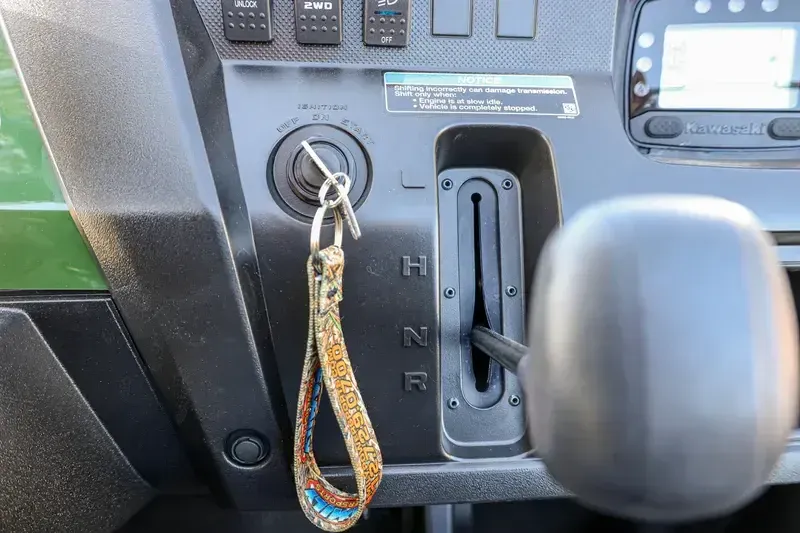 NEW 2026 KAWASAKI MULE PROFXT 820 EPS Image 9