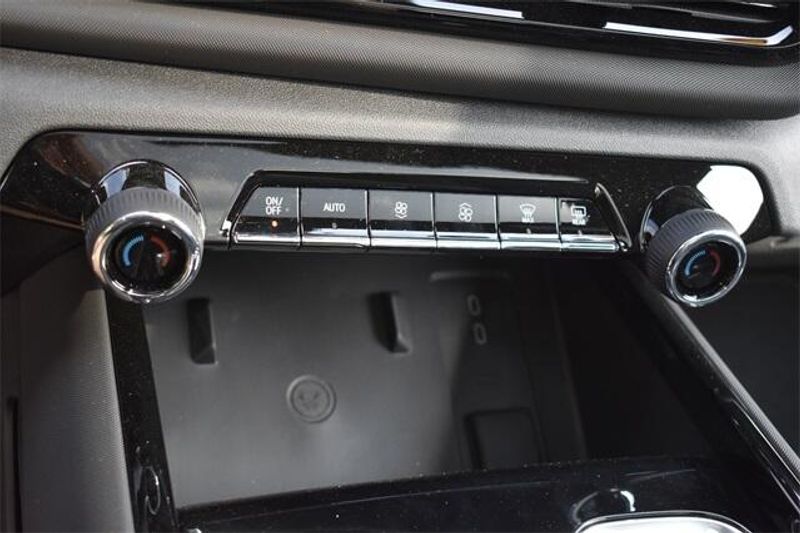 New 2024 Chevrolet Silverado EV RSTImage 32