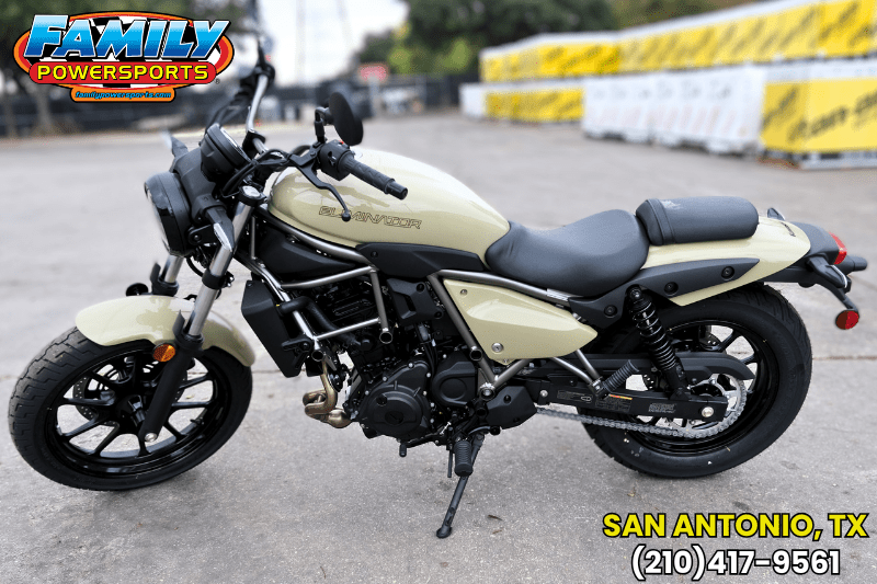 2025 Kawasaki ELIMINATOR ABS PEARL SAND KHAKIImage 1