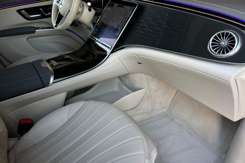 2023 Mercedes-Benz EQS 450Image 18