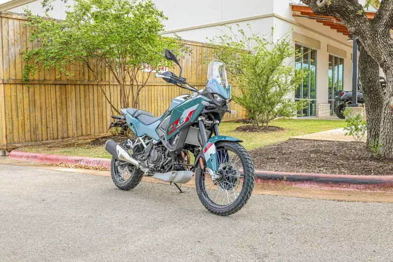 NEW 2026 KAWASAKI KLE 500 SE ABS Image 1