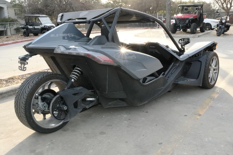 2023 Polaris SLINGSHOT SL AUTODRIVE STORM GRAYImage 16