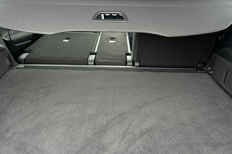 2023 Mercedes-Benz EQB 300Image 17