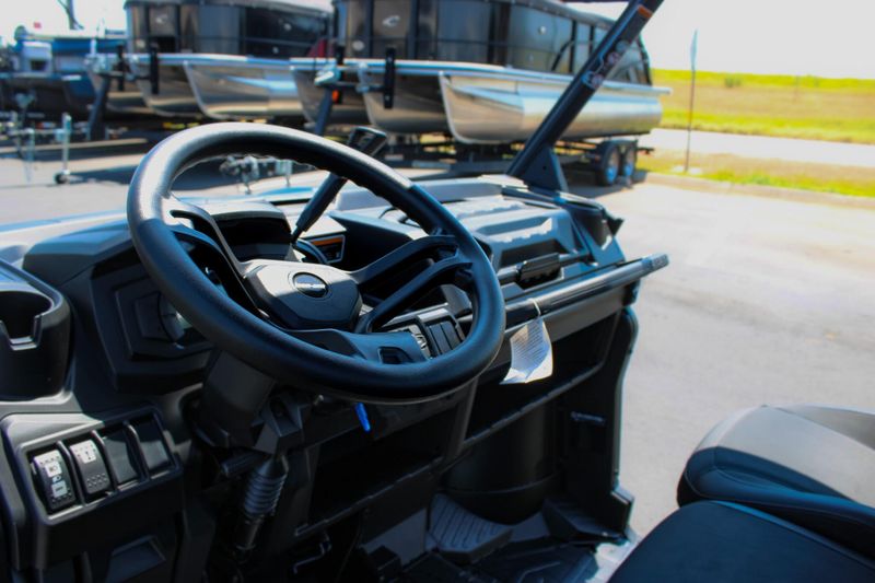 New 2025 Can-Am DEFENDER XT HD9 DUSTY NAVY Image 18