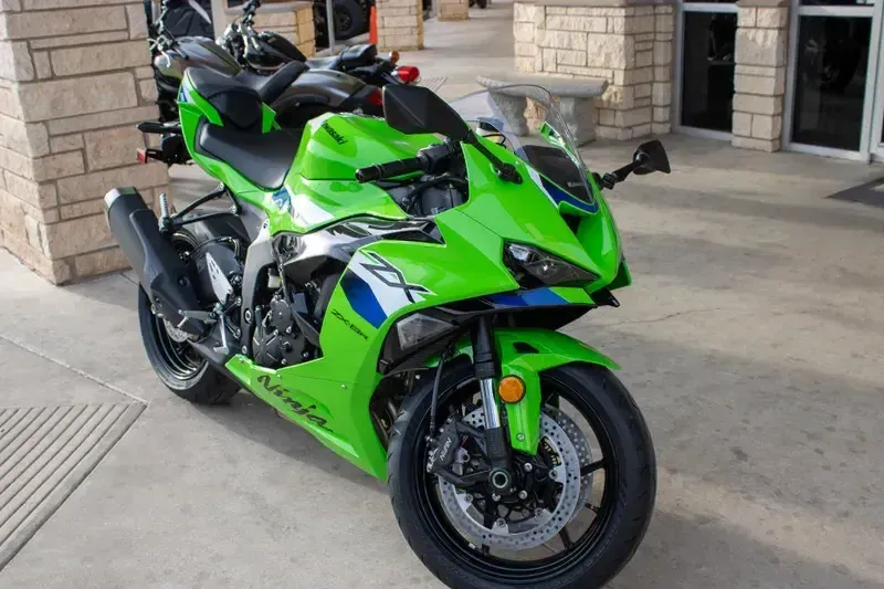 NEW 2026 KAWASAKI NINJA ZX6R Image 1