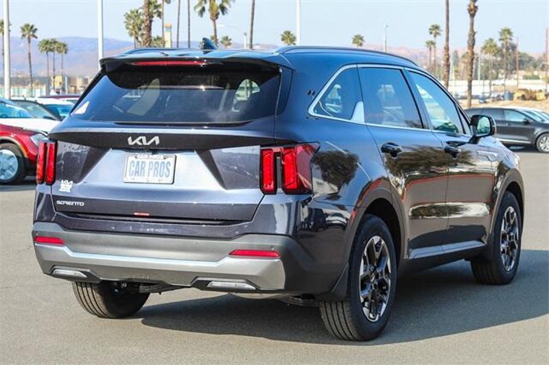 2025 Kia Sorento SImage 17