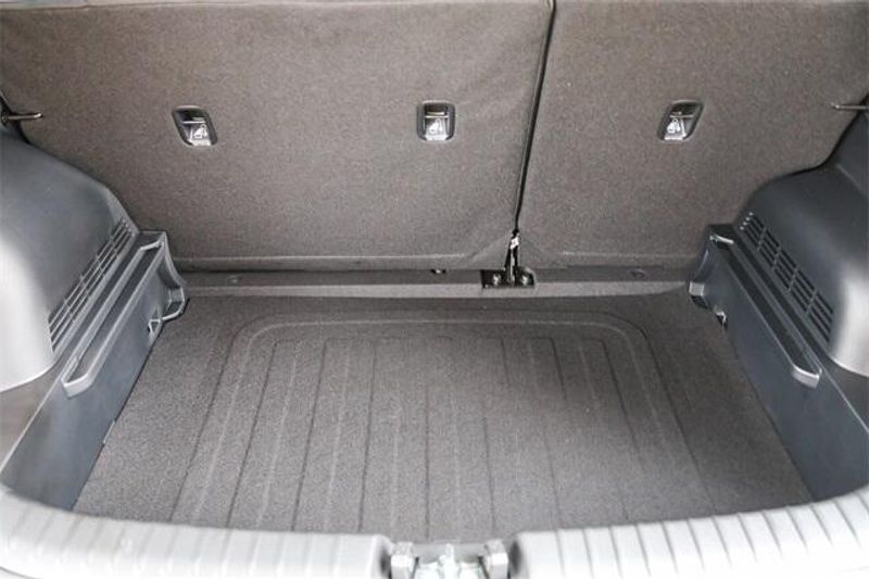 New 2025 Kia Soul LXImage 24