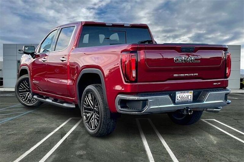 2020 GMC Sierra 1500 SLTImage 10