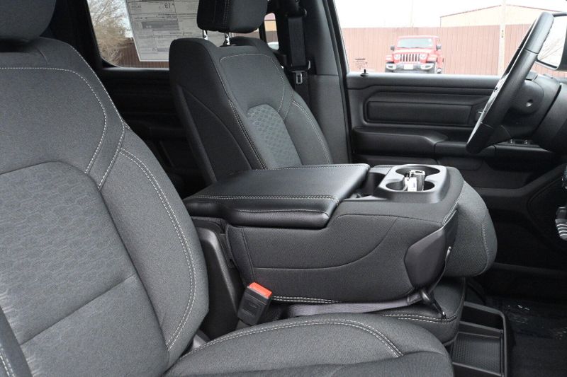 2025 RAM 1500 TradesmanImage 11