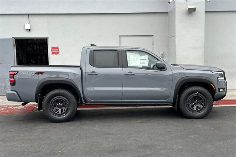 New 2025 Nissan Frontier PRO-4XImage 2