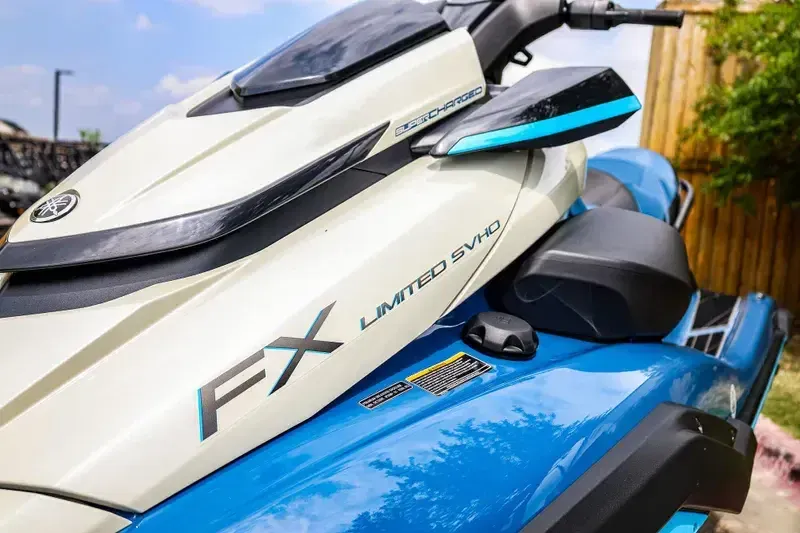 2025 Yamaha FX LIMITED SVHO DEEPWATER BLUE Image 17