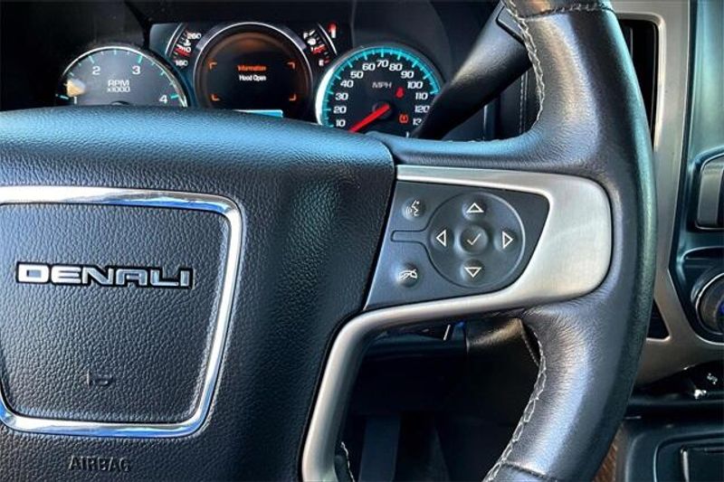 Used 2017 GMC Sierra 2500HD DenaliImage 19