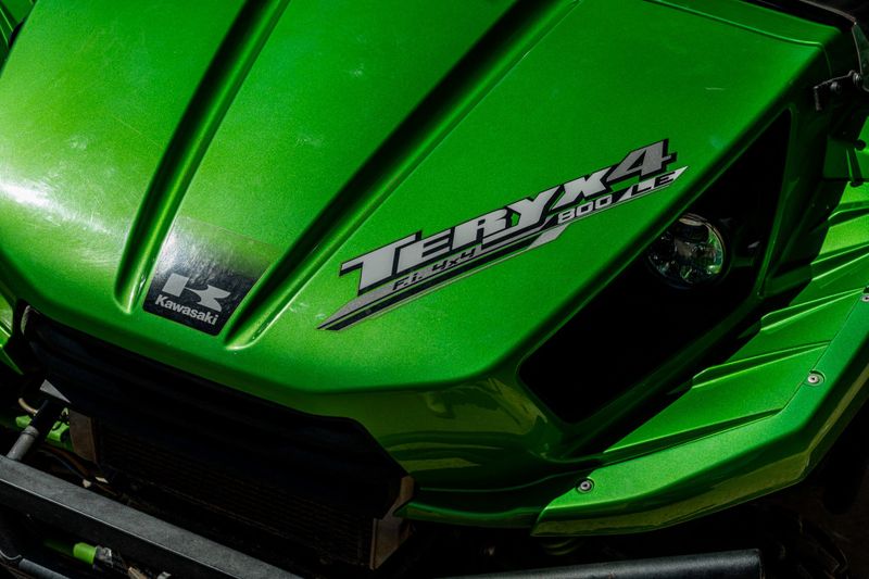 2014 Kawasaki Teryx4 LEImage 4