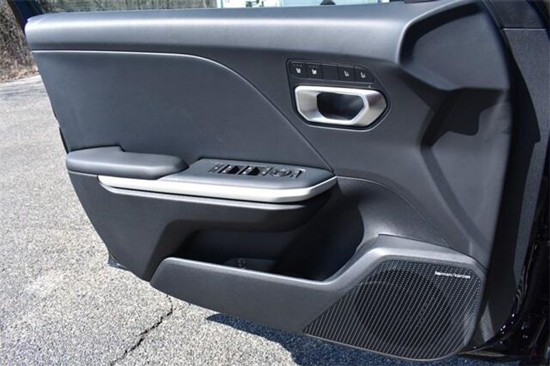 2025 Kia K4 GT-LineImage 30